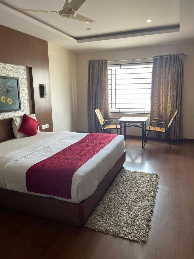 The Lotus Boutique Hotel Чикмагалур Экстерьер фото
