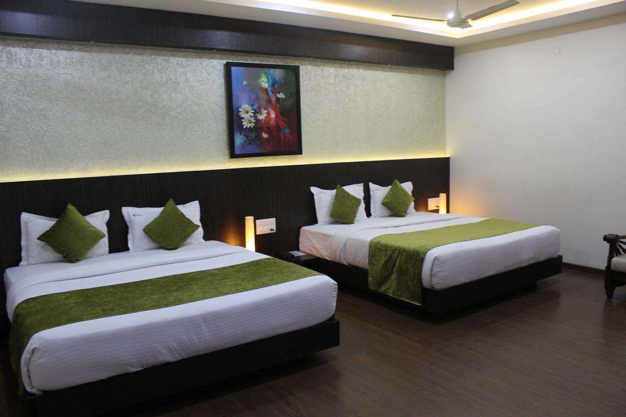 The Lotus Boutique Hotel Чикмагалур Экстерьер фото